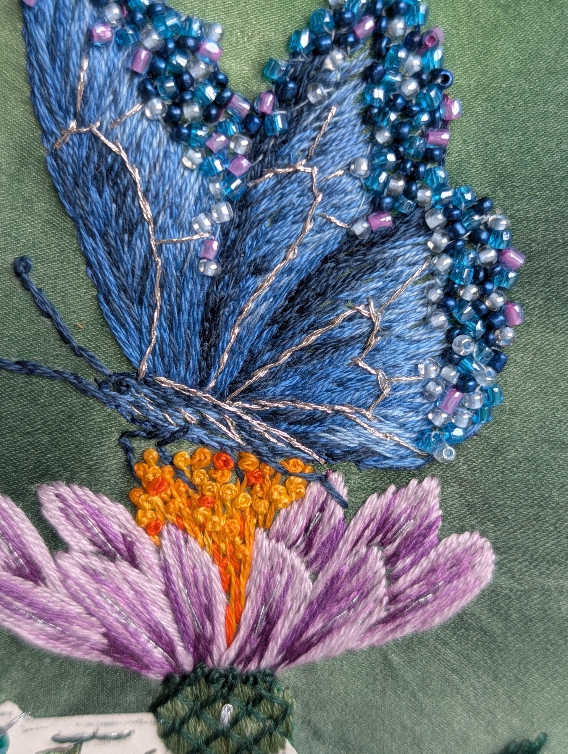 detail d'un papillon brodé