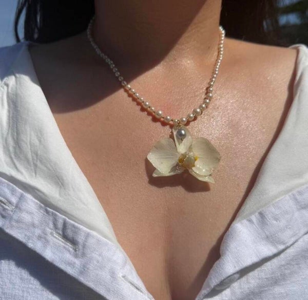 Pearl Necklace with White Small Orchid