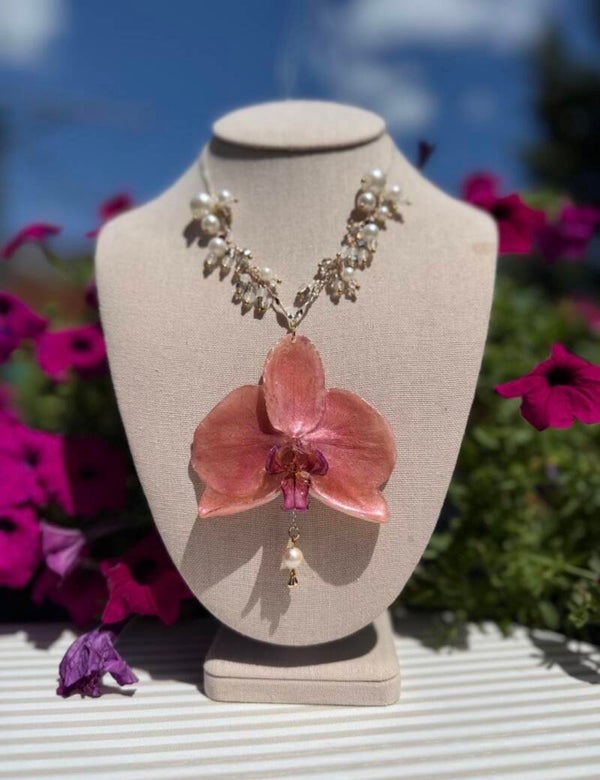 Coral 2 Necklace with silver Chain
