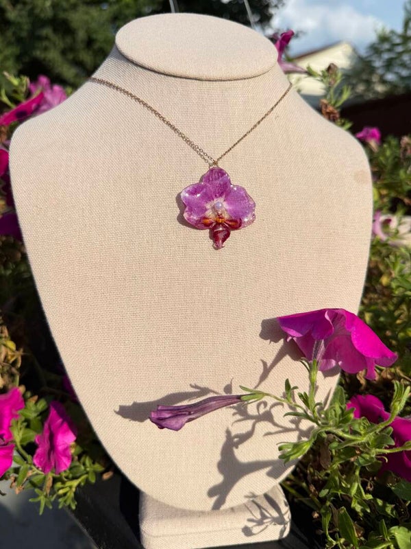 Small Orchid pendant Necklace