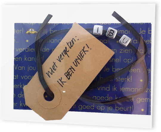 Armbandje 'I-B-U, Ik Ben Uniek'