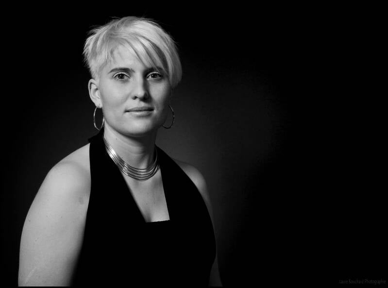 laure1sur1.jpg
