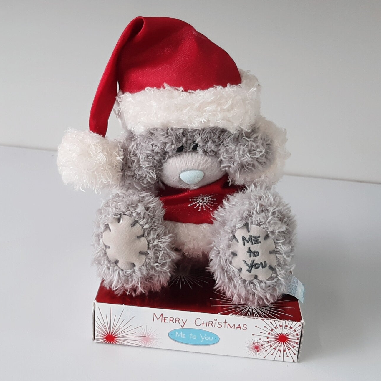 Kleiner Geschenks-Teddybär