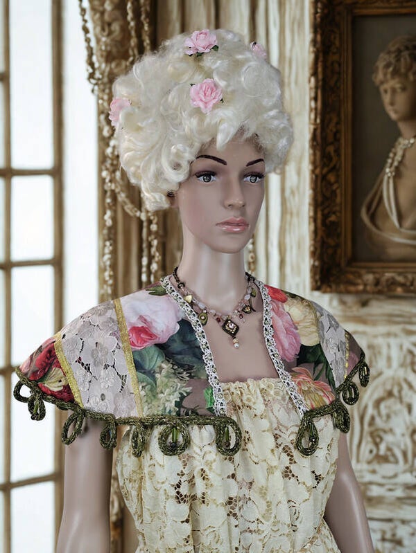 Luxury Wearable Art Capelet – Sculptural Collar Textile Art