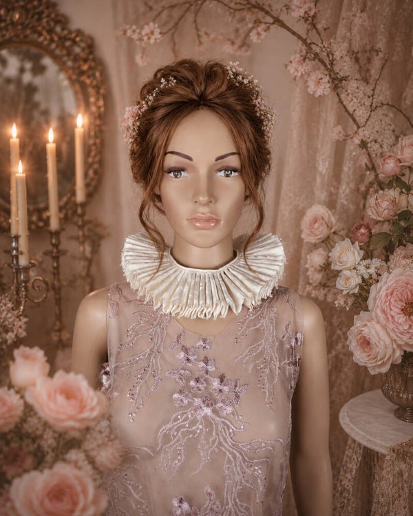 Royal Victorian White Wonder Fairytale Ruff Collar – Handmade 100% Silk