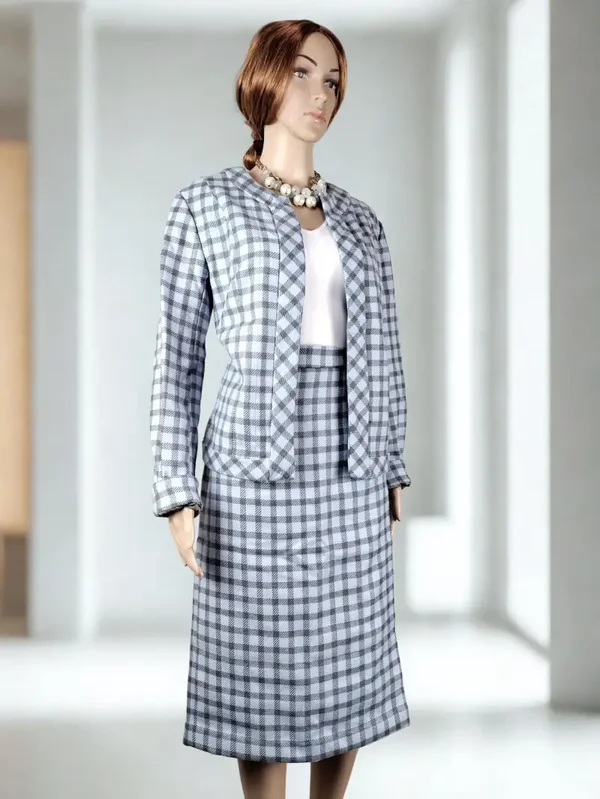 Vintage-Chanel-Style Two-Piece with Silk Lining