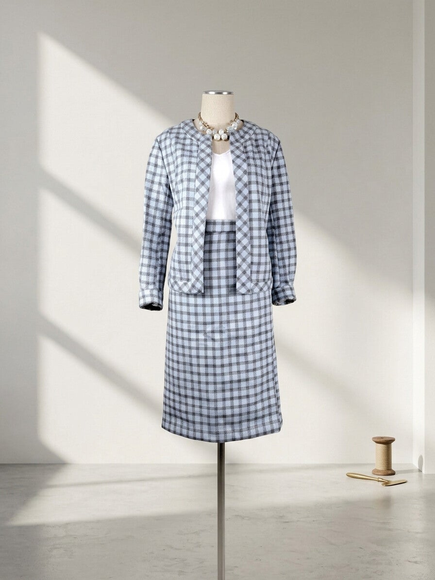 Vintage-Chanel-Style Two-Piece with Silk Lining