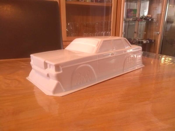 Volvo 240 Saloon SWB