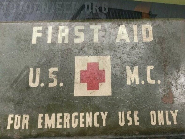 FIRST AID 12 UNITES