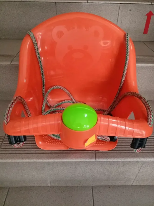 Huśtawka Junior z Piszczałką Bączek