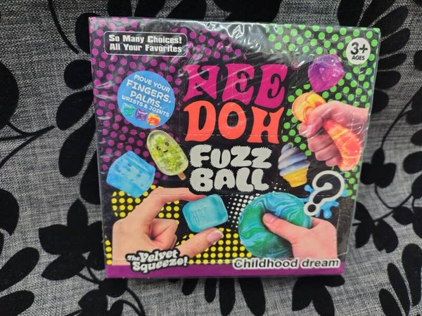 Zestaw Gniotków Antystresowych Nee Doh Fuzz Ball – Pudełko Niespodzianka 10 sztuk