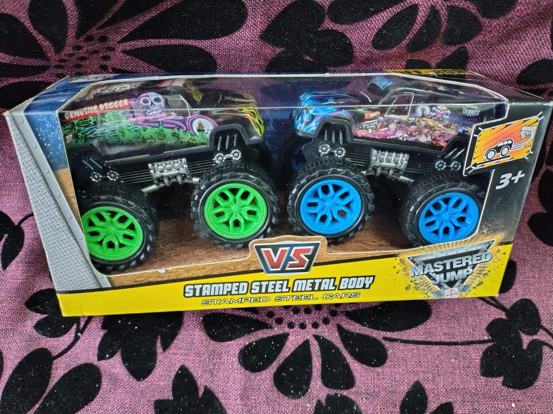 Zestaw Monster Truck Mastered Jump – Metalowe Auta z Amortyzatorami