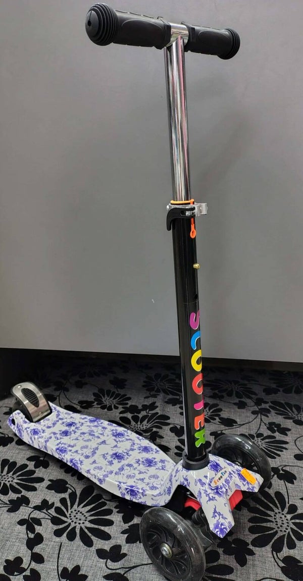 Hulajnoga Trójkołowa Maxi Scooter Kwiaty