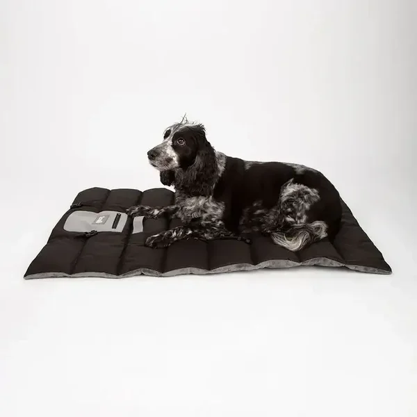 Scruffs xpedition Roll Up Travel Pet Bed restaurant deken
