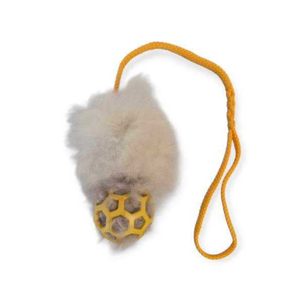 Koira dog collars tugtoy schapenvacht met JW bal