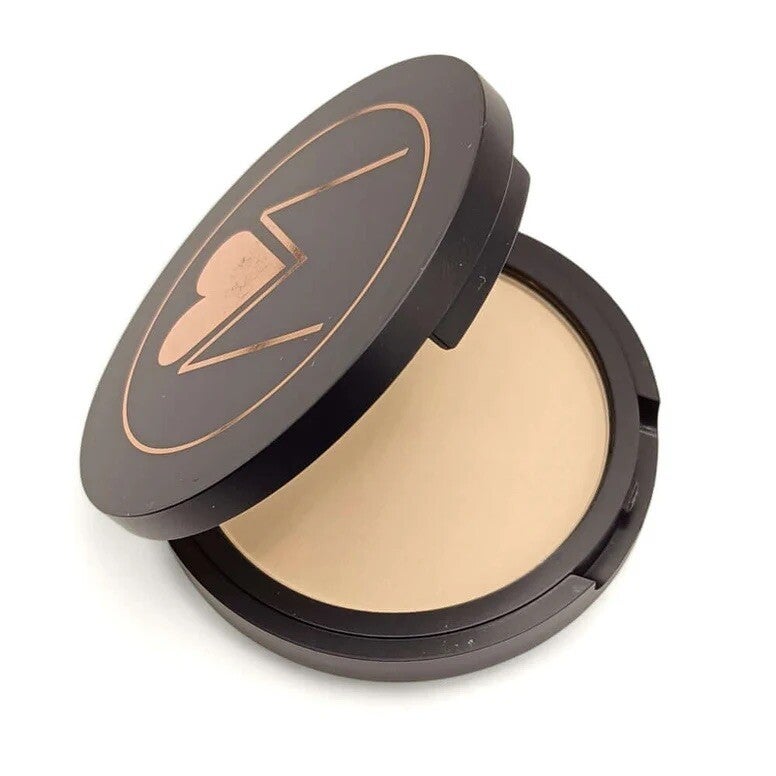 Compact Foundation Nellie