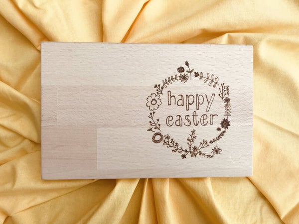 Ontbijtplankje Happy Easter krans