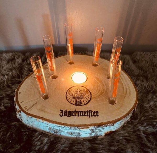 Berkenschijf Jagermeister met proefbuisglaasjes