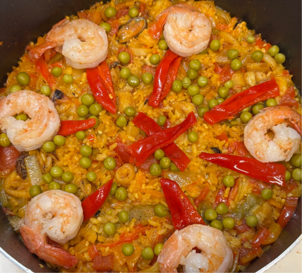 Family Seafood Paella (serves 6 people)