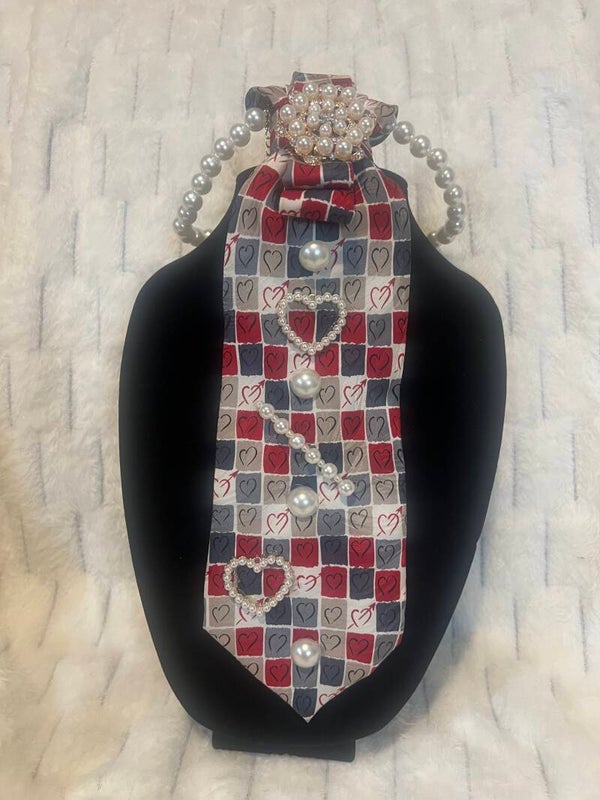 Hearts-To-You Necktie Necklace