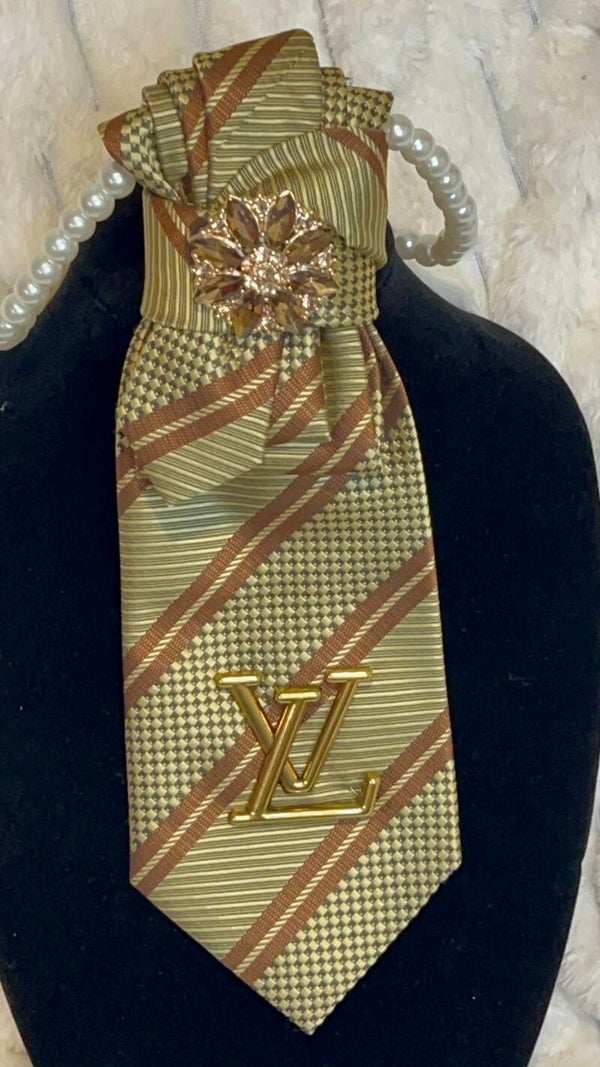 Goldie Necktie Necklace