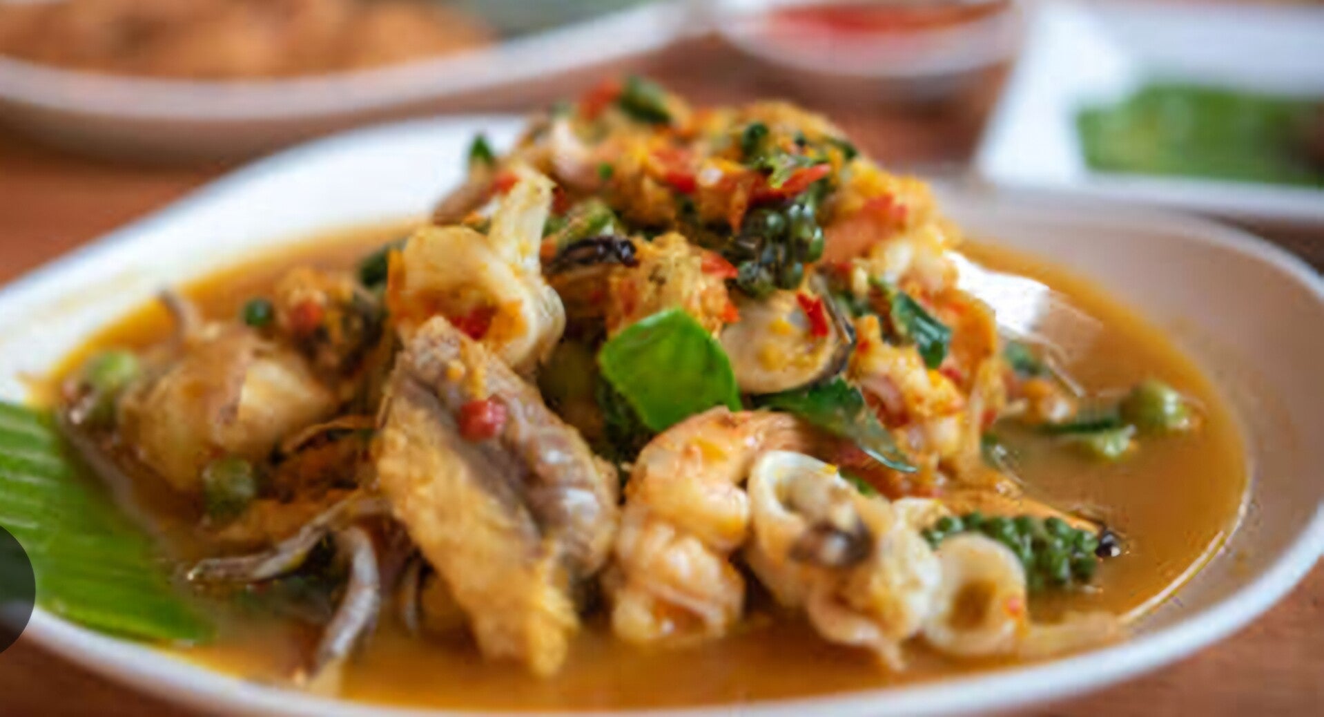 Calamars sautés au basilic