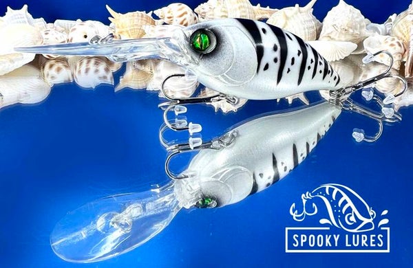 Large Deep Diver - Metallic white with black perch stripe