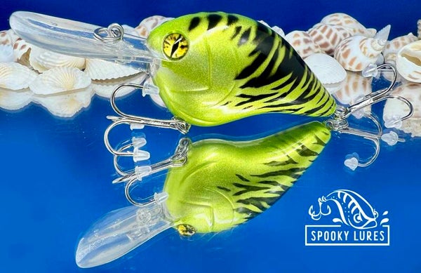 DT-10 - Candy poison green with black scratch pattern