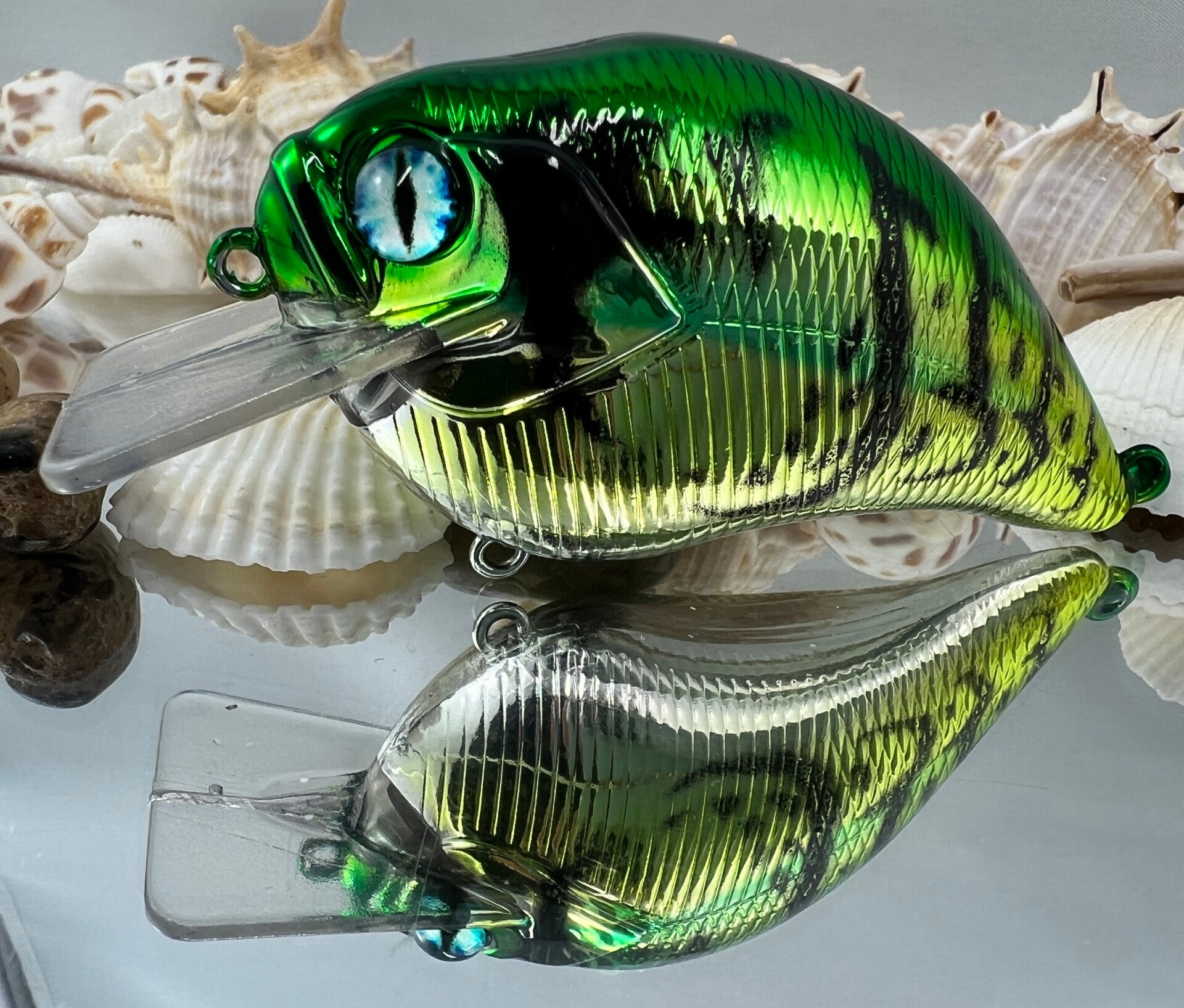 S-crank 1.5 - Chrome candy poison green with black craw pattern