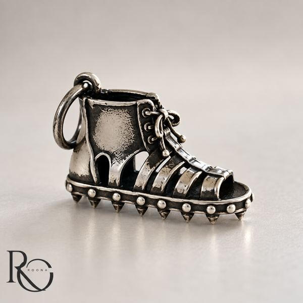 Zilveren Romeinse sandaal hanger 925 sterling zilver ketting gladiator caliga historisch sieraad