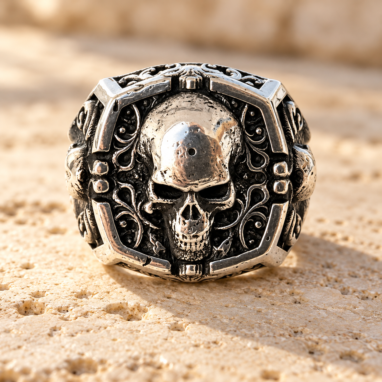 Prachtige dikke zilveren Skull ring.