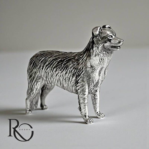 Handgegoten zilveren hondenbeeldje collie stijl 925 zilver honden miniatuur