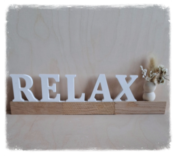 Relax Schriftzug