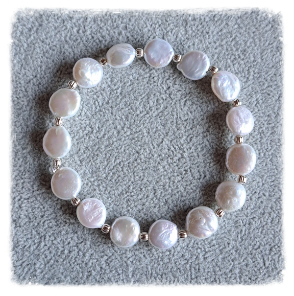 Weisse Süsswasserperlen