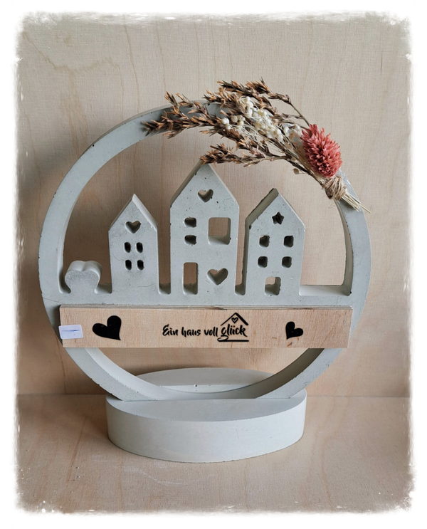 Häuser -Ring mit Spruch: Ein Haus voll Glück
