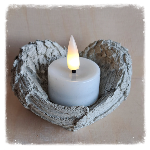 Kerzenhalter Flügel Beton