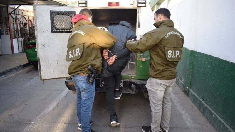 TALCA: SIP DE CARABINEROS DETIENE A DOS SUJEGOS Y RECUPERA MILLONARIO BOTÍN DE GENERADORES ROBADOS