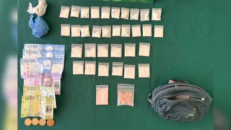 CONSTITUCIÓN: CARABINEROS DETUVO A SUJETO POR MICROTRÁFICO DE DROGAS