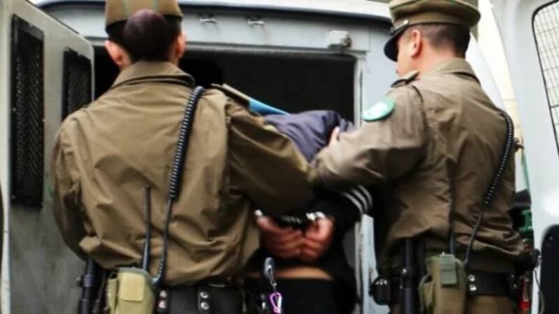 PEUMO: CARABINEROS DETIENEN A PRESUNTO AUTOR DE FEMICIDIO FRUSTRADO EN SECTOR LO MIRANDA
