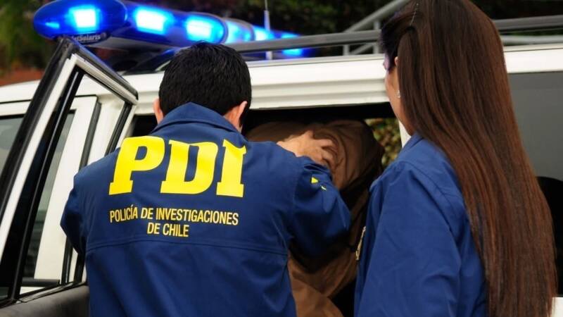 LINARES: PDI DETUVO EN FLAGRANCIA A IMPUTADO POR ROBO