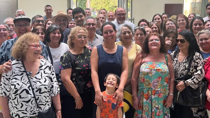 LINARES: DELEGADA ALY VALDERRAMA ES DESPEDIDA POR DIRIGENTES SOCIALES DE LA PROVINCIA 