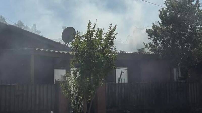 SAN JAVIER: TRES VIVIENDAS RESULTAN AFECTADAS POR INCENDIO EN POBLACIÓN LA VIÑA