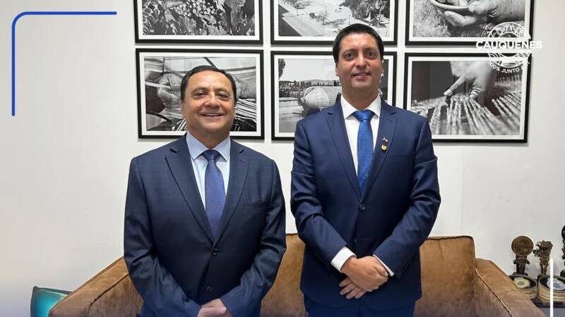 CAUQUENES: NUEVO DELEGADO PRESIDENCIAL PROVINCIAL SALUDO PROTOCOLARMENTE A ALCALDE JORGE MUÑOZ