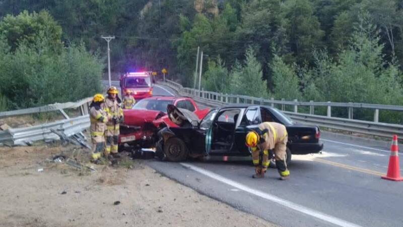 PELLUHUE: VIOLENTO ACCIDENTE FRONTAL EN SECTOR EL CORTE