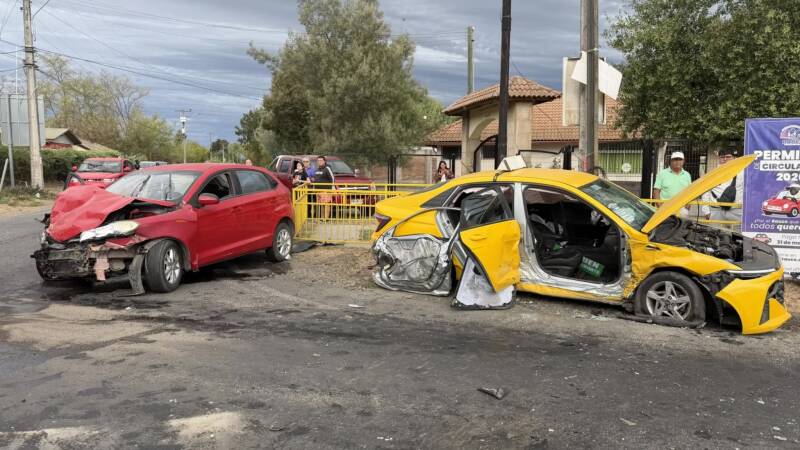 RAUCO: CUATRO PERSONAS LESIONADAS DEJA COLISIÓN ENTRE COLECTIVO Y AUTOMÓVIL EN RUTA J-40