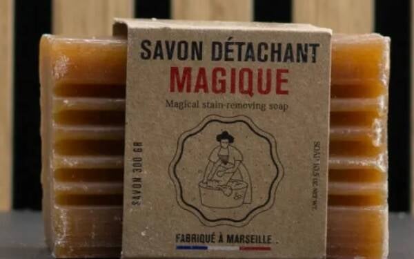 SAVON DÉTACHANT-LAIT D’ANESSE