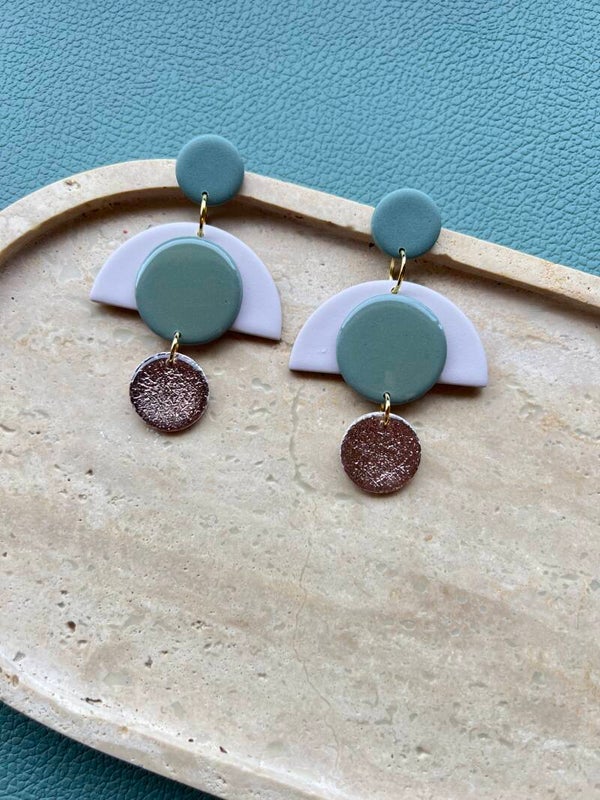Statement oorbellen AZTEEKA creme & salie