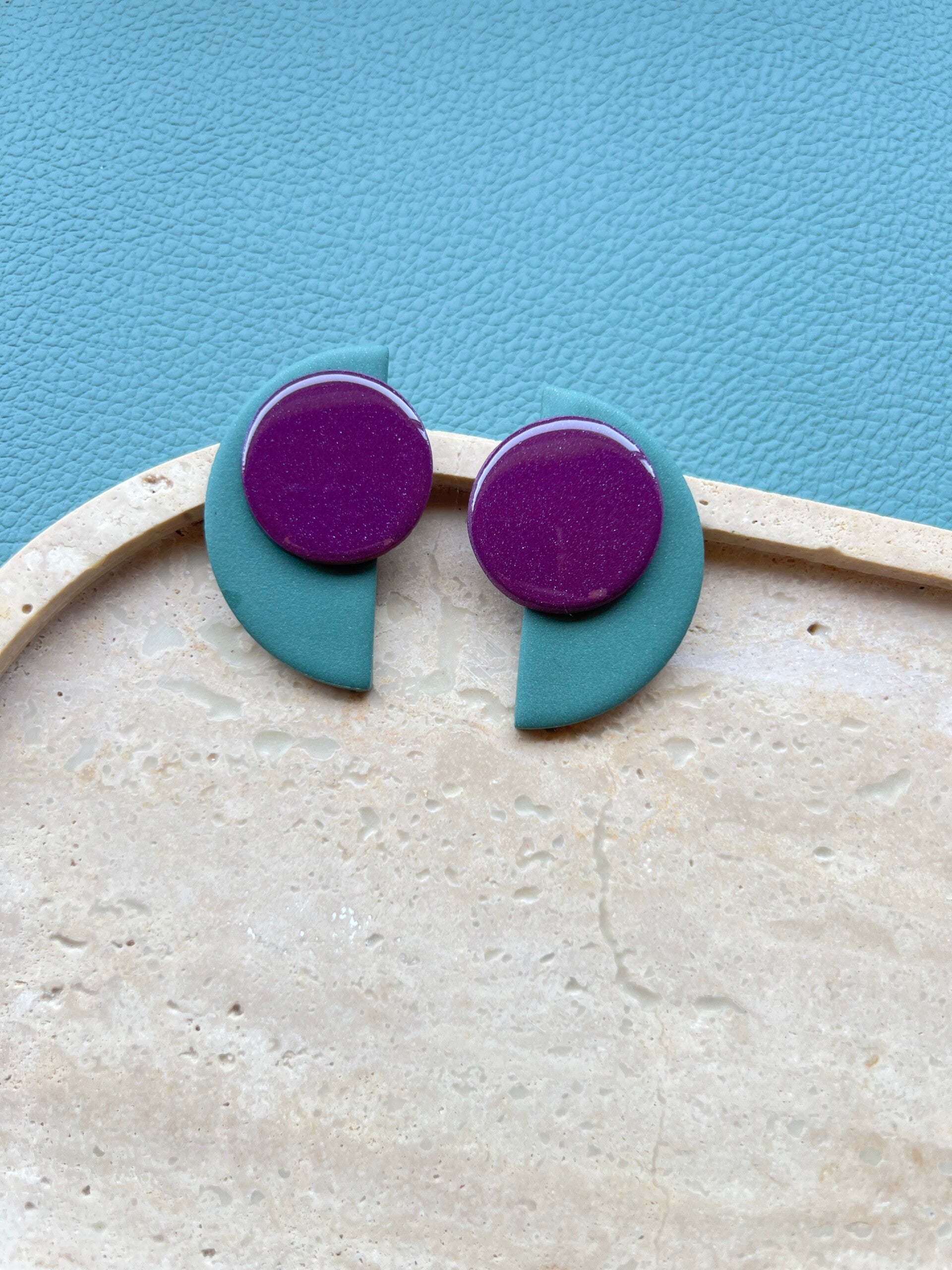 Maxi studs AZTEEKA groen & paars