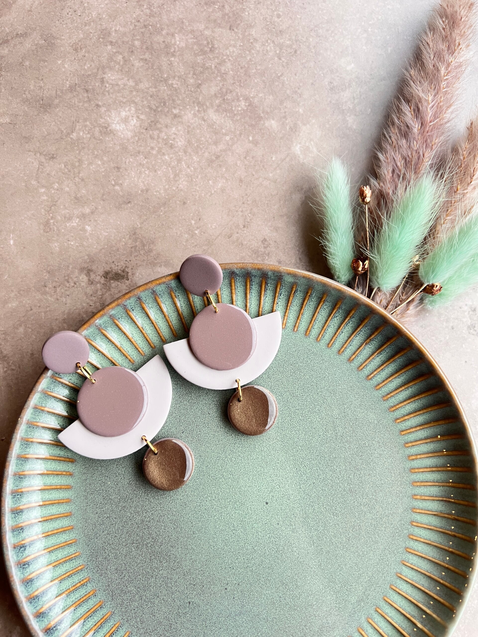 Statement oorbellen AZTEEKA creme & taupe