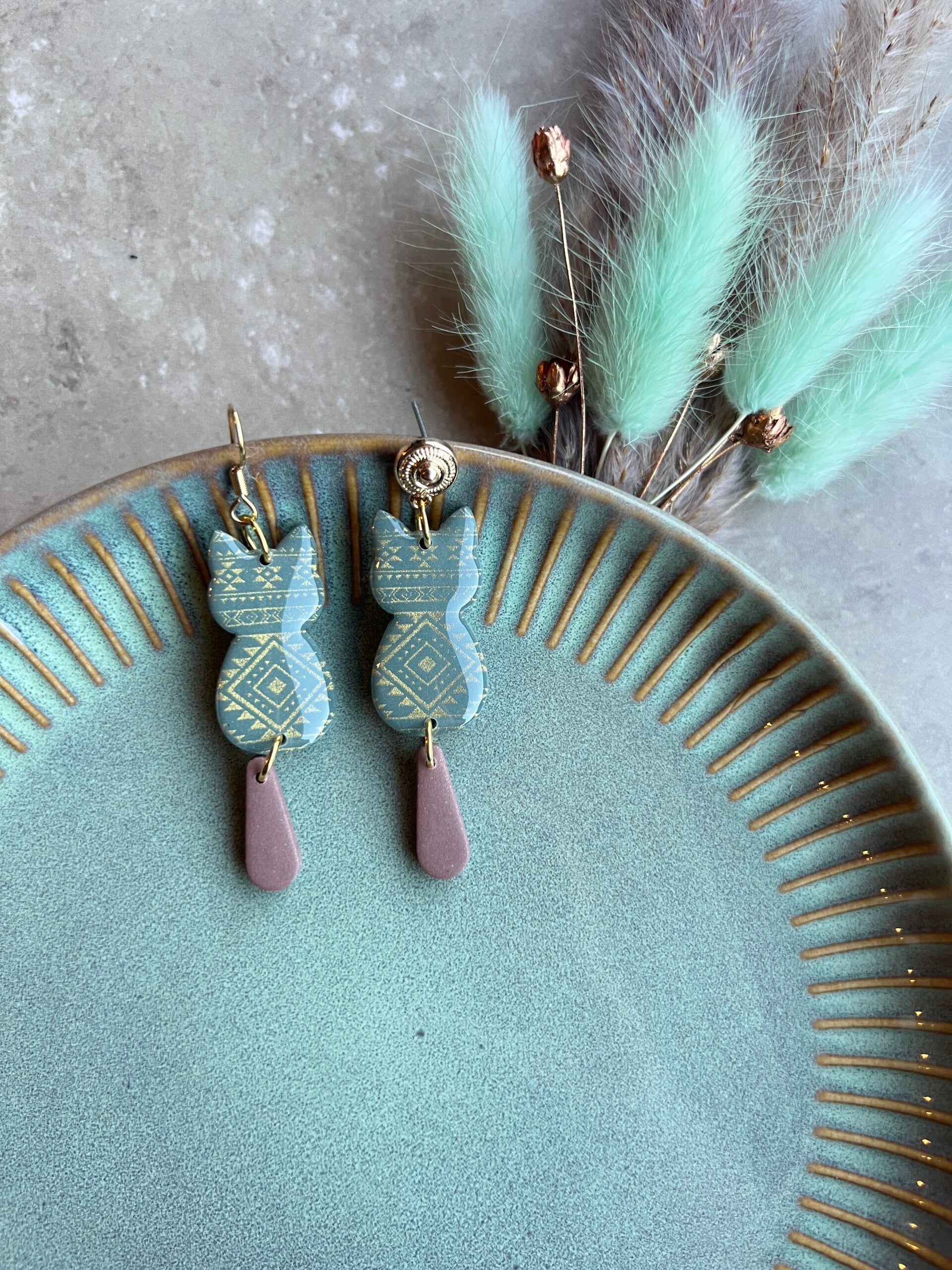 Katten oorbellen BOHO RODEO green